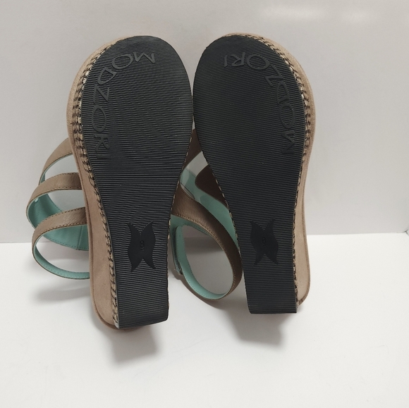 Modzori Reversible Womens Dandals Size 8 - Picture 7 of 7